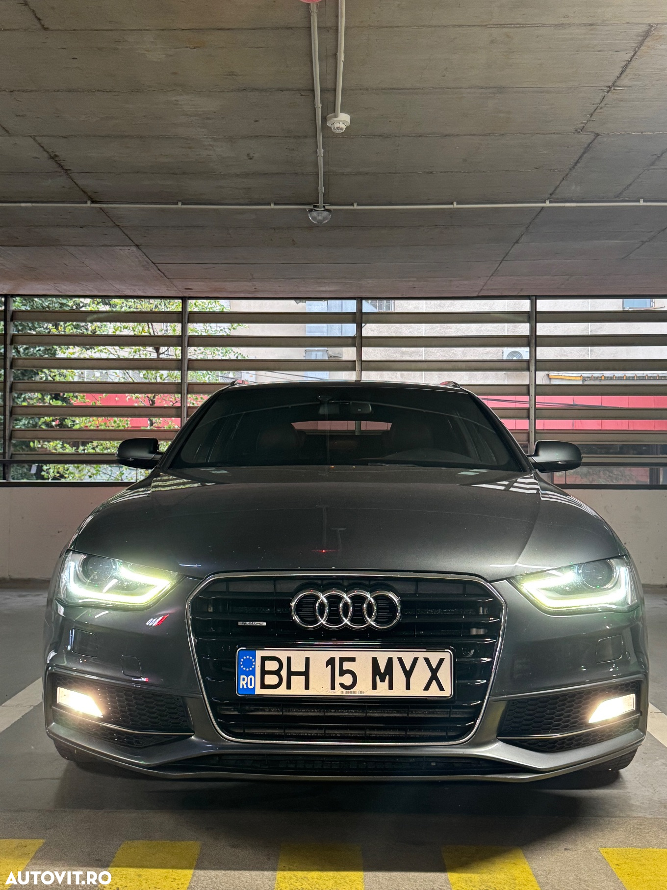 Audi A4 2.0 TDI quattro Stronic - 8