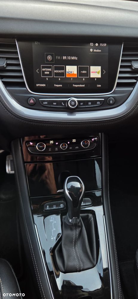 Opel Grandland X 1.2 Start/Stop Automatik Design Line - 26