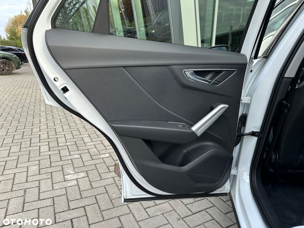 Audi Q2 - 18