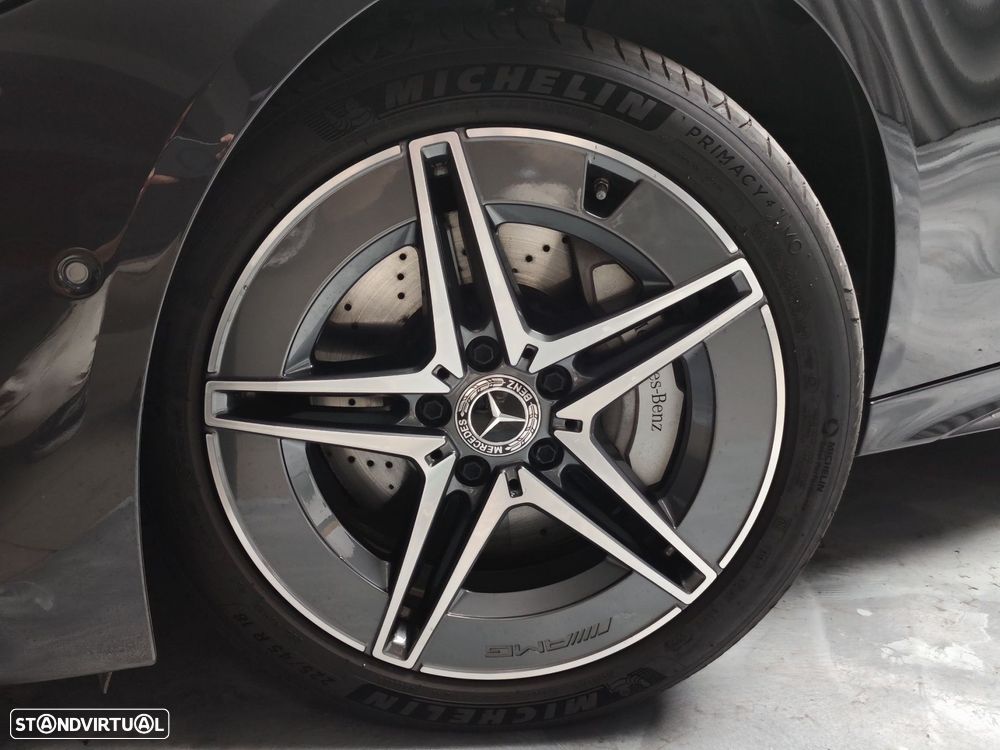 Mercedes-Benz C 300 e - 24
