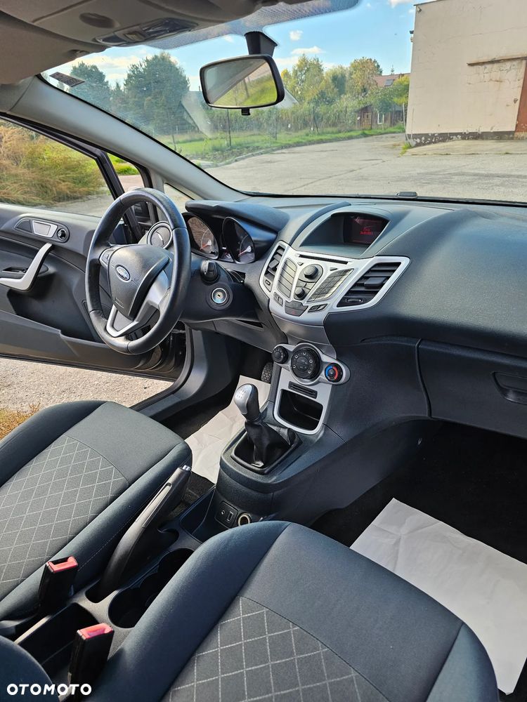 Ford Fiesta 1.25 Trend Edition - 12