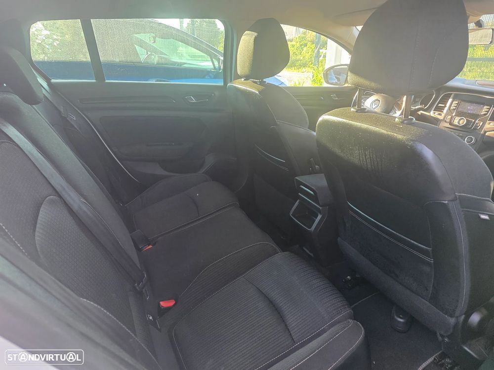 Renault Mégane Sport Tourer 1.5 dCi Limited - 12