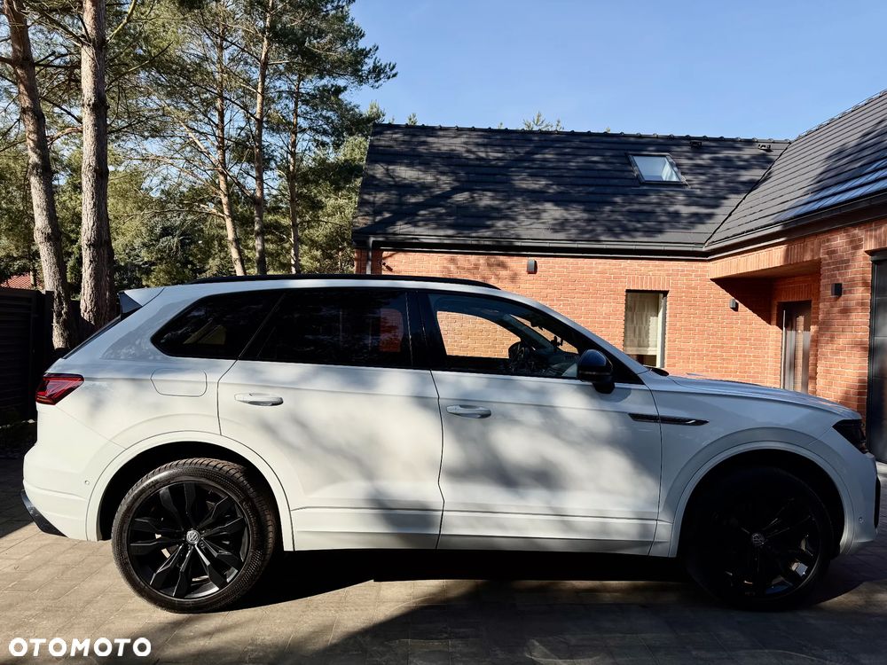 Volkswagen Touareg 3.0 V6 TDI SCR 4Mot R-Line - 4