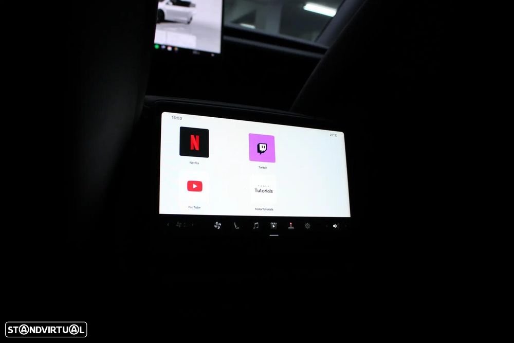 Tesla Model Y Standard - 27