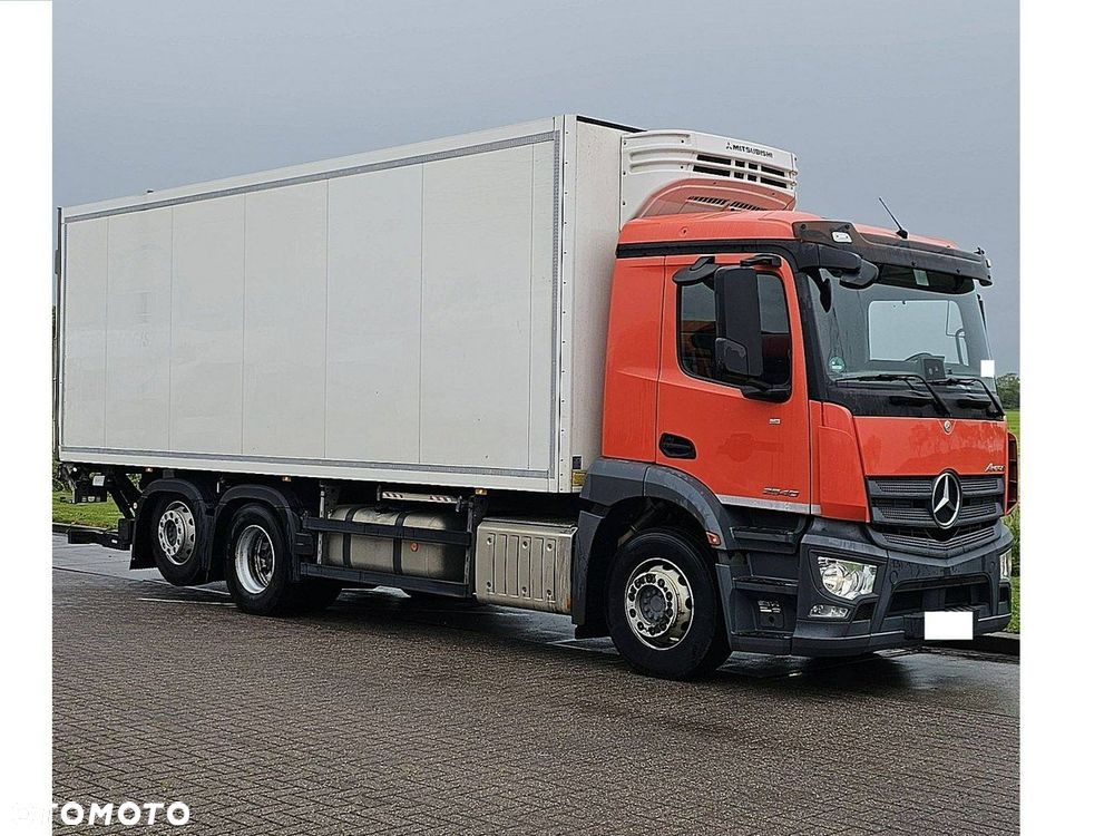 Mercedes-Benz Antos 2540 Sypialna euro 6 chłodni 3 osie podnoszona i skrętna - 2