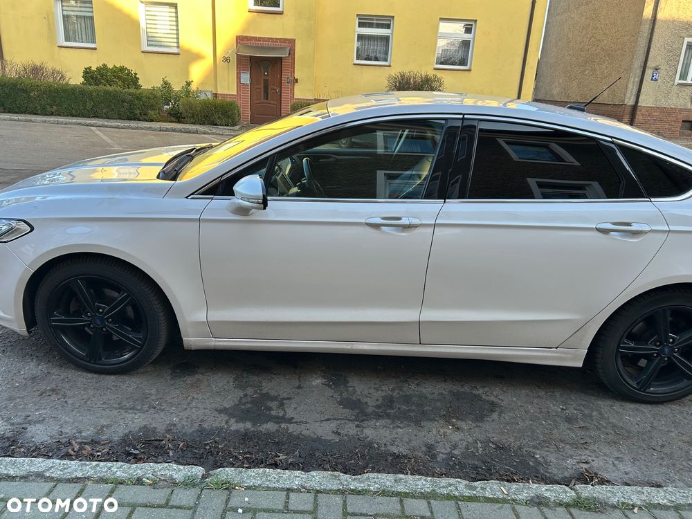 Ford Fusion 2.0 EcoBoost Titanium - 8