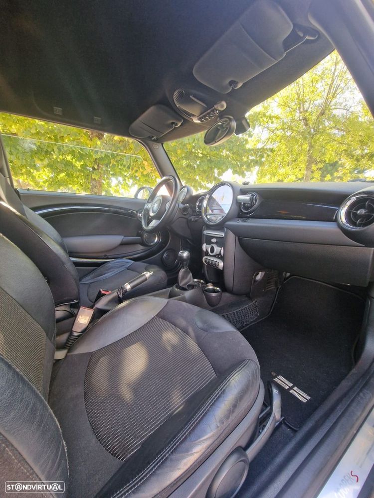 MINI 3 Portas Cooper S - 17