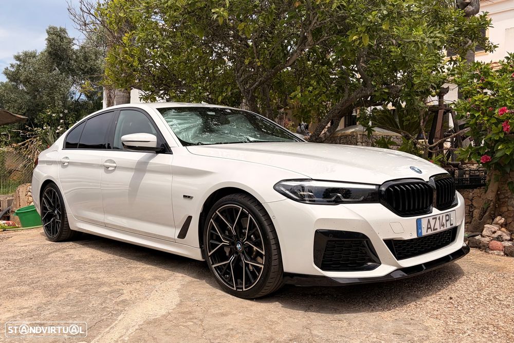 BMW 530 e Pack Desportivo M - 1