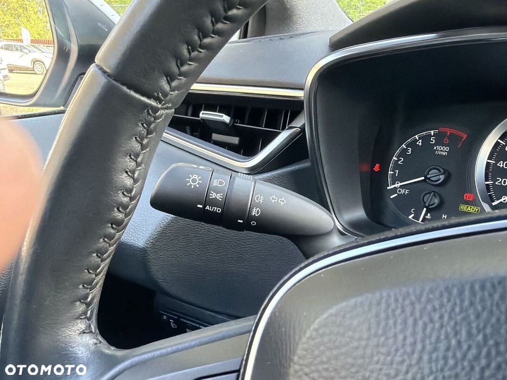 Toyota Corolla 1.8 Hybrid Comfort - 16