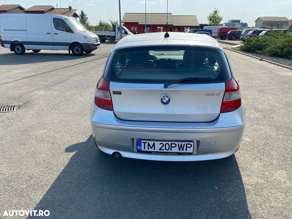 BMW Seria 1 118d - 9