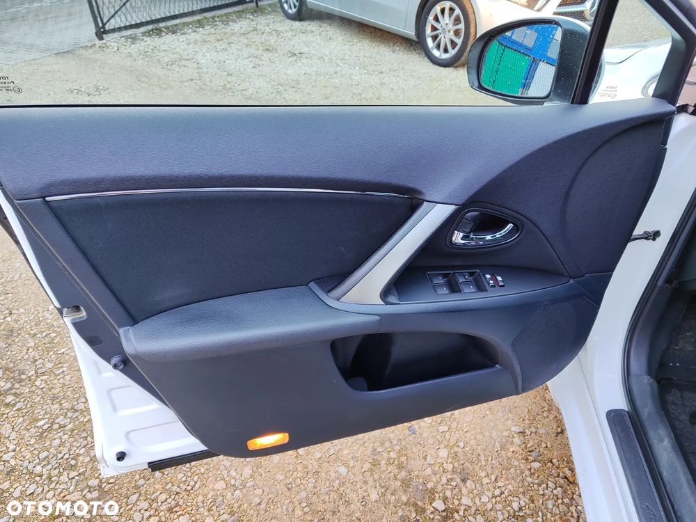 Toyota Avensis 2.2 D-4D Business Edition - 15