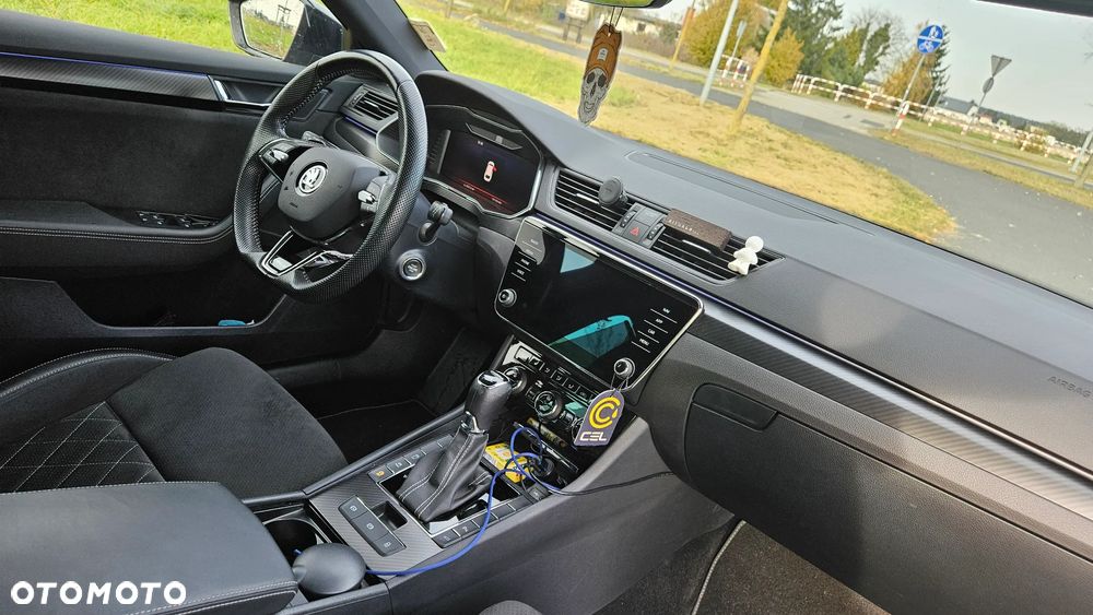 Skoda Superb 2.0 TDI SCR Sportline DSG - 10