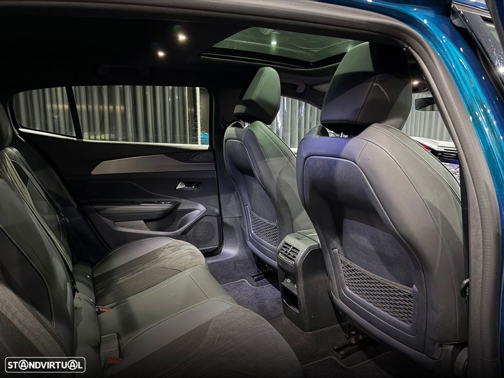 Peugeot 408 1.6 Hybrid GT e-EAT8 - 43
