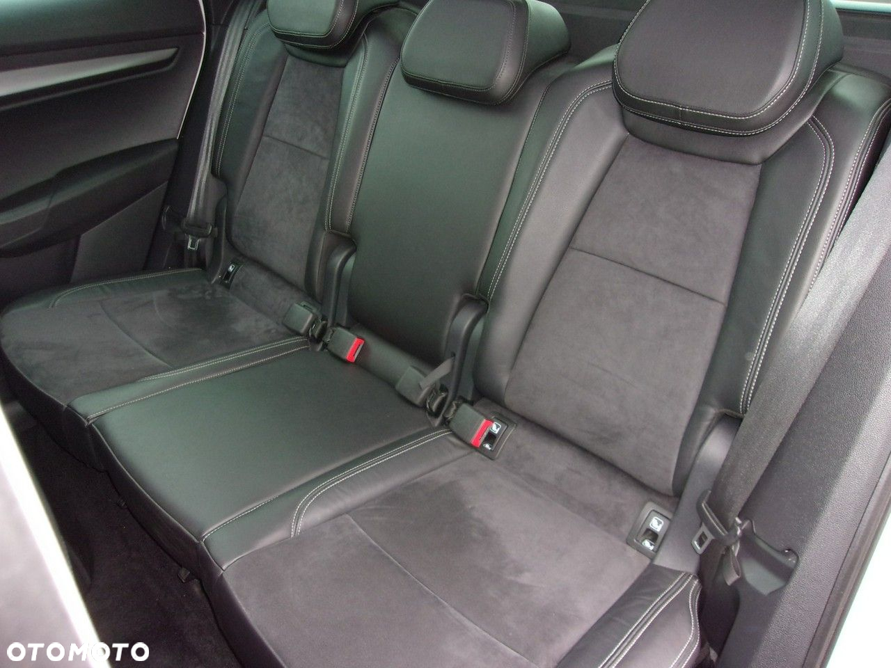 Skoda Karoq 1.5 TSI ACT 4x2 Style - 26