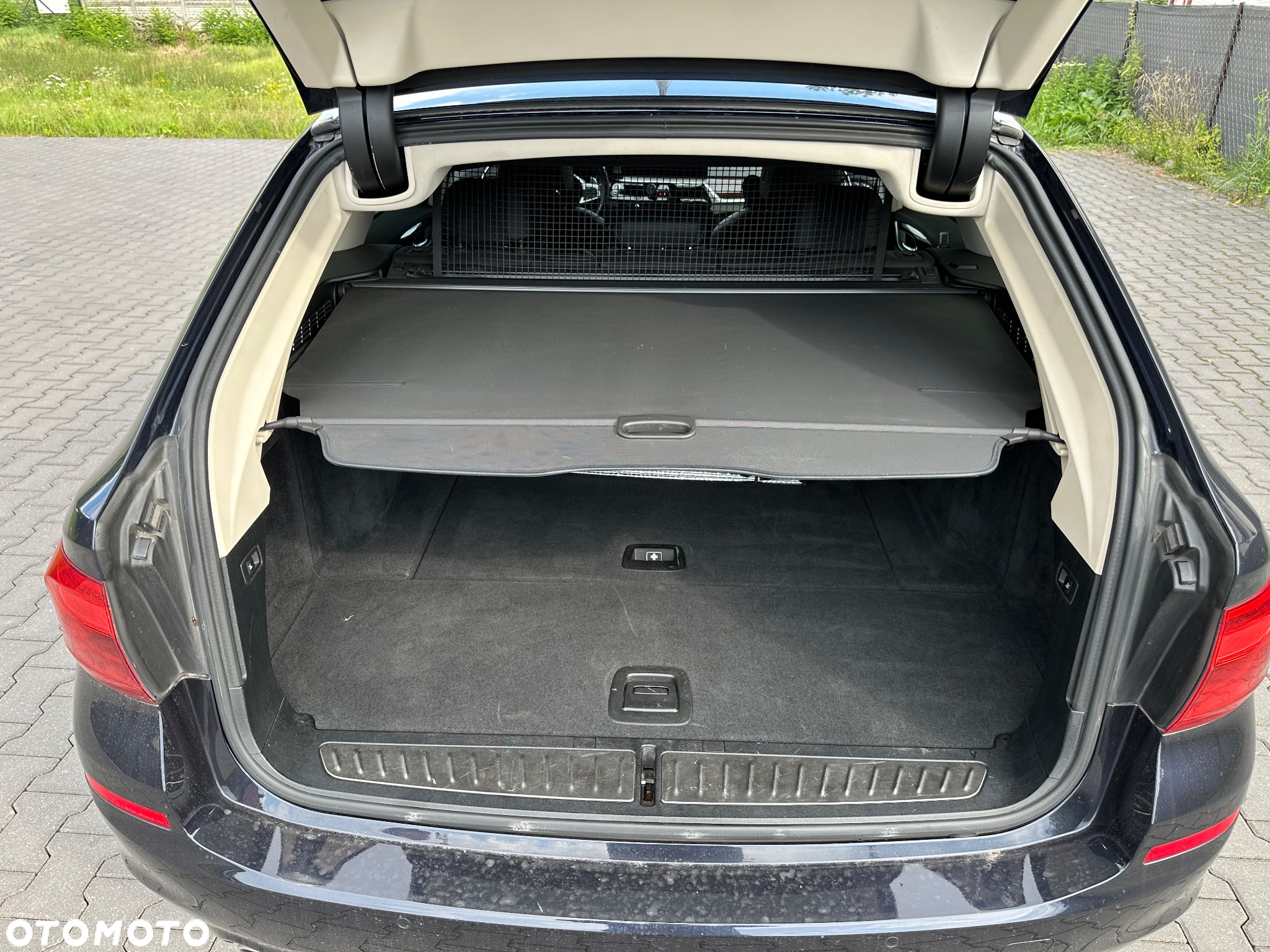 BMW Seria 5 530i Touring - 17