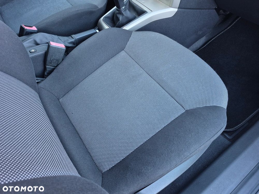 Opel Astra 1.4 Enjoy - 25