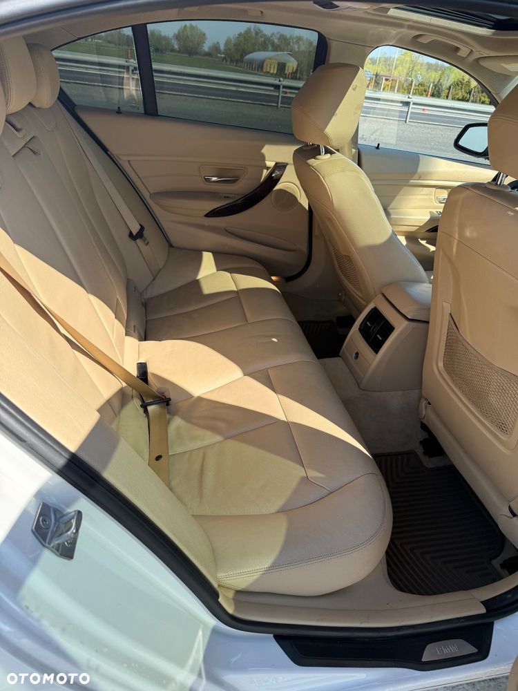 BMW Seria 3 328i Sport-Aut Luxury Line - 5