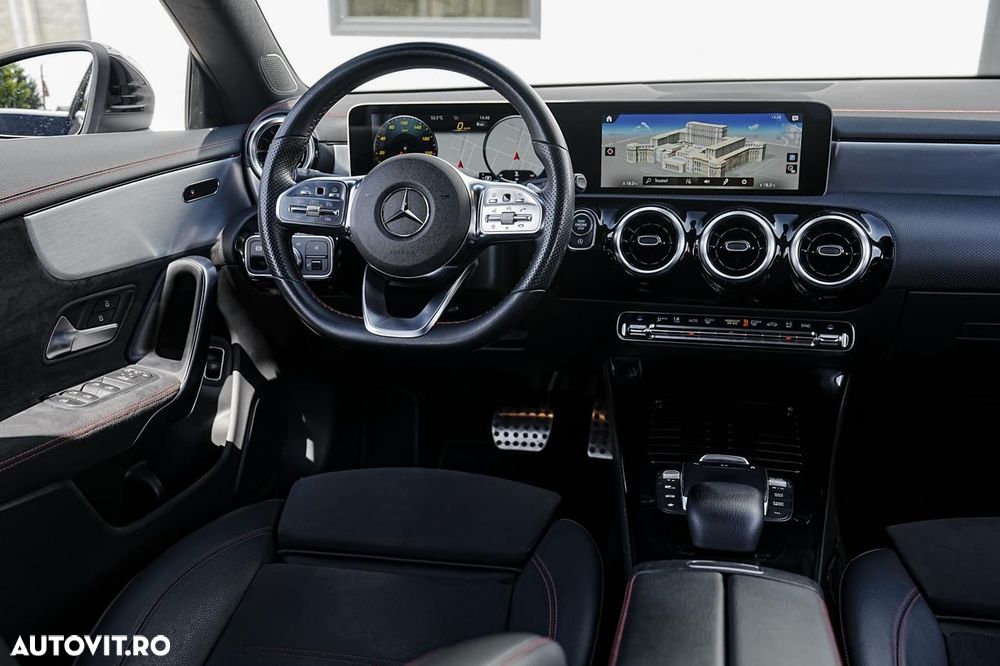 Mercedes-Benz CLA 180 7G-DCT AMG Line - 8