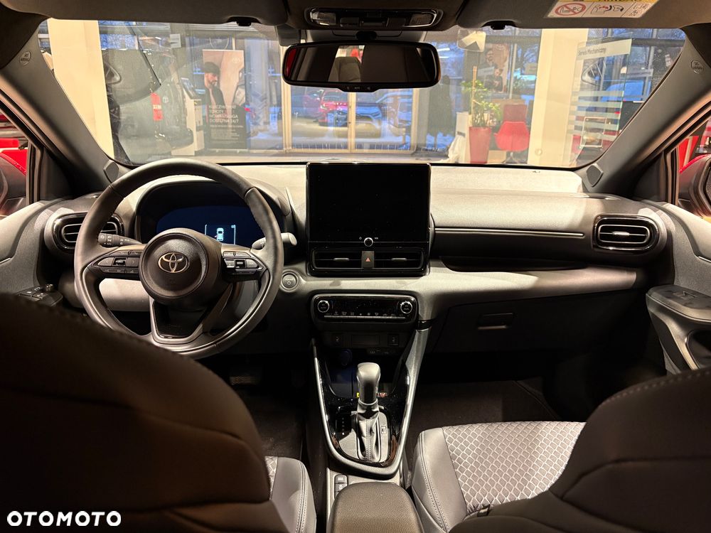 Toyota Yaris - 22