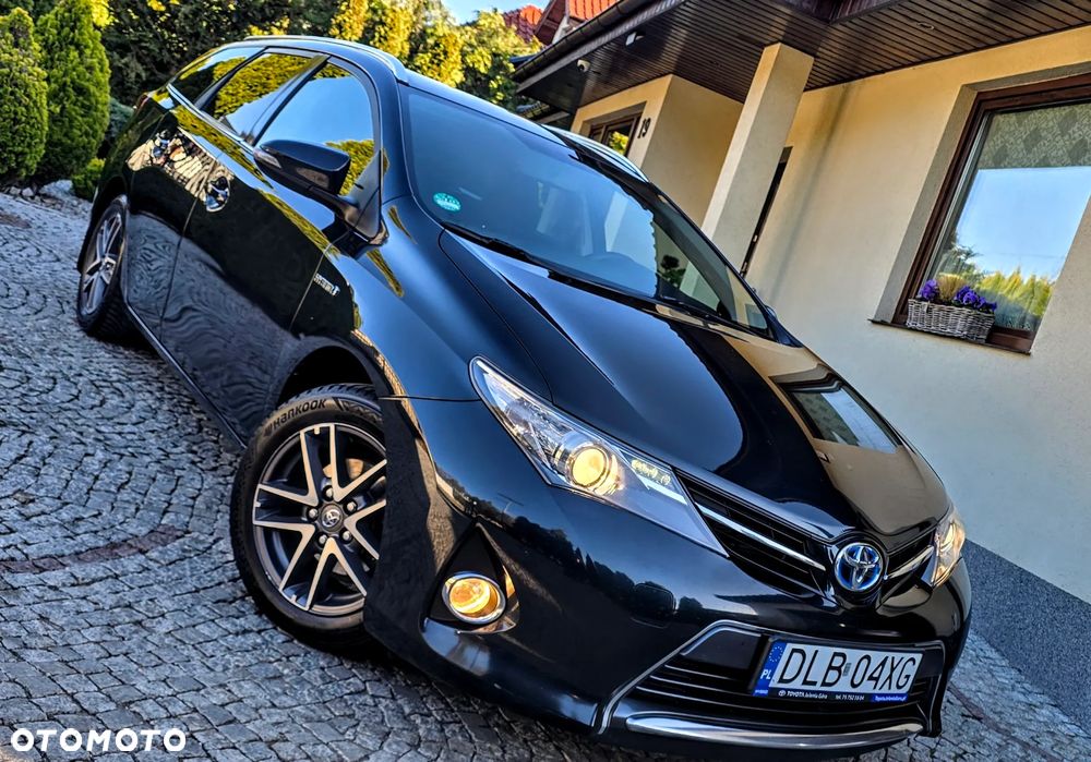 Toyota Auris 1.8 HSD Prestige - 1