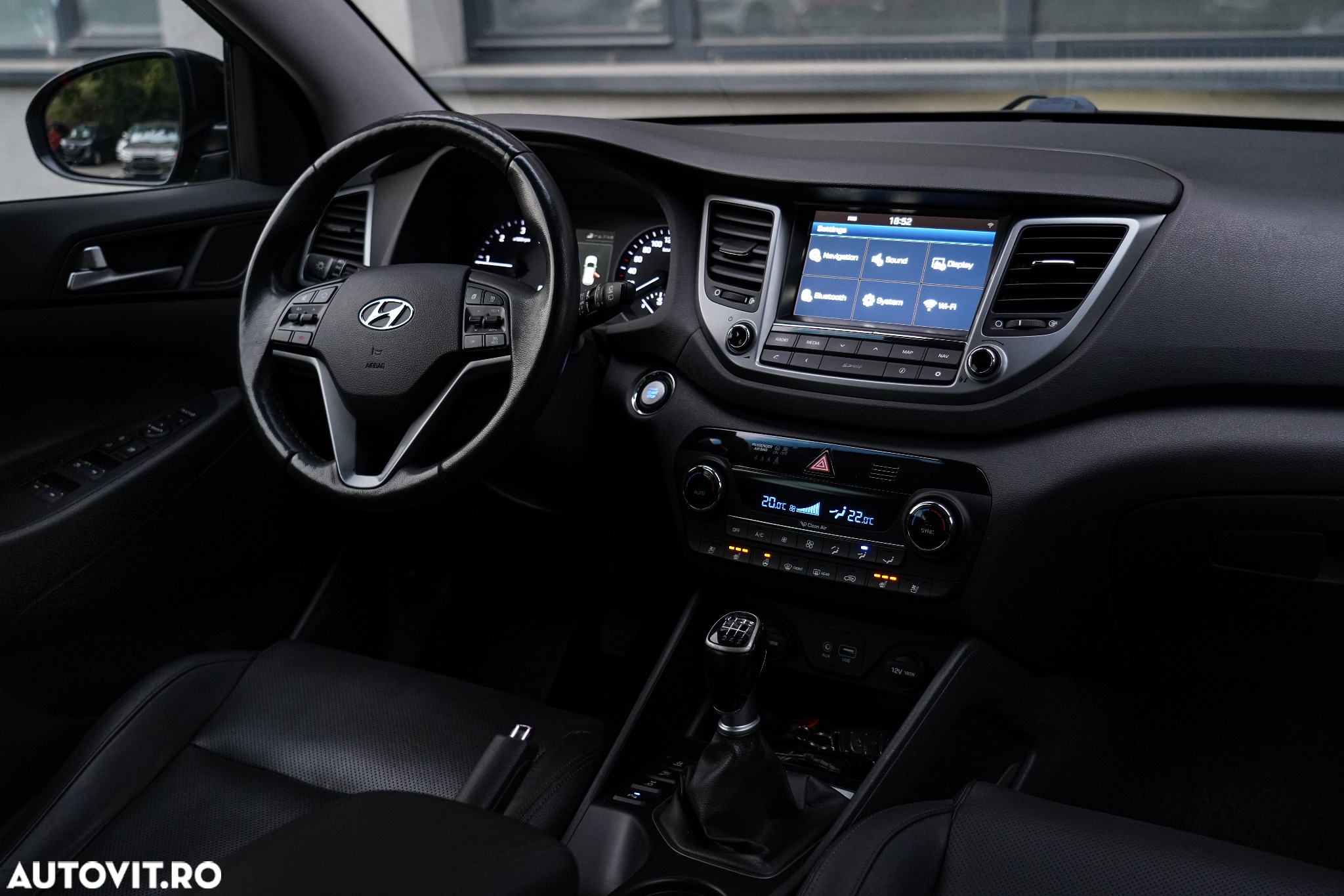 Hyundai Tucson 2.0 CRDI 4WD 6MT Luxury Pack+ - 11
