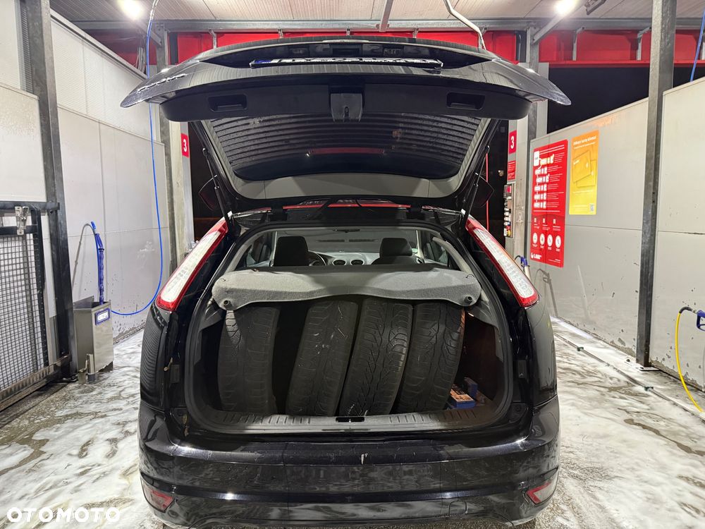 Ford Focus 1.6 16V Sport - 33