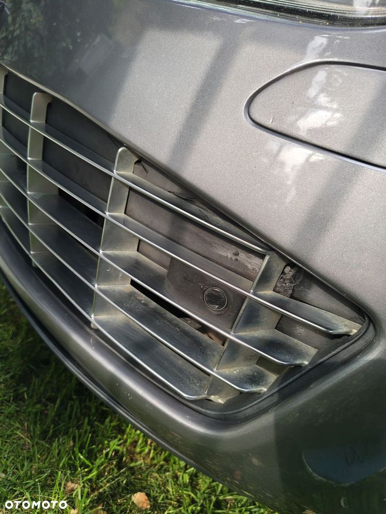 Renault Laguna V6 dCi 235 FAP GT - 14