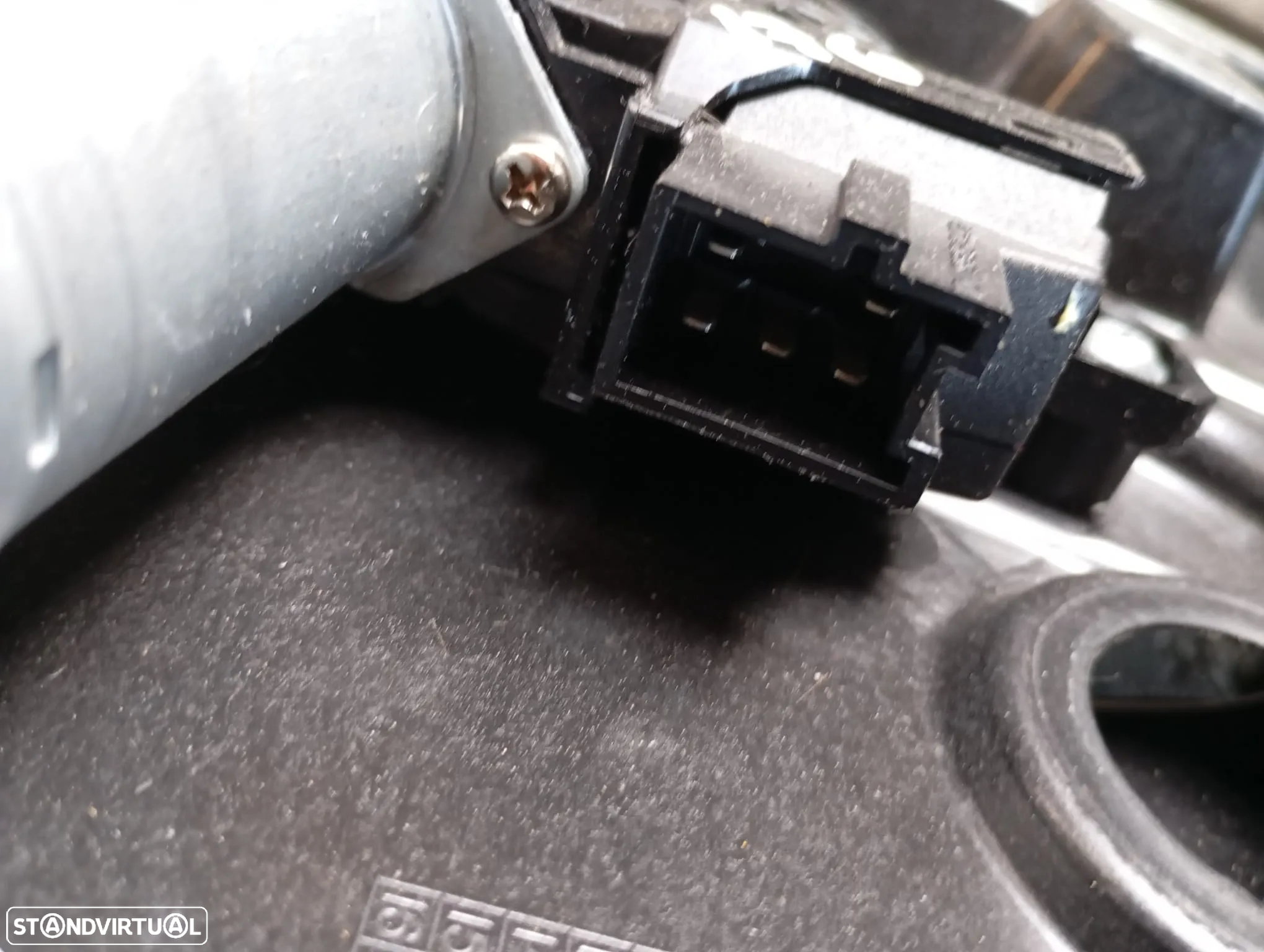 MERCEDES A W176 ELEVADOR TRAS DIRETO - E094 - 5