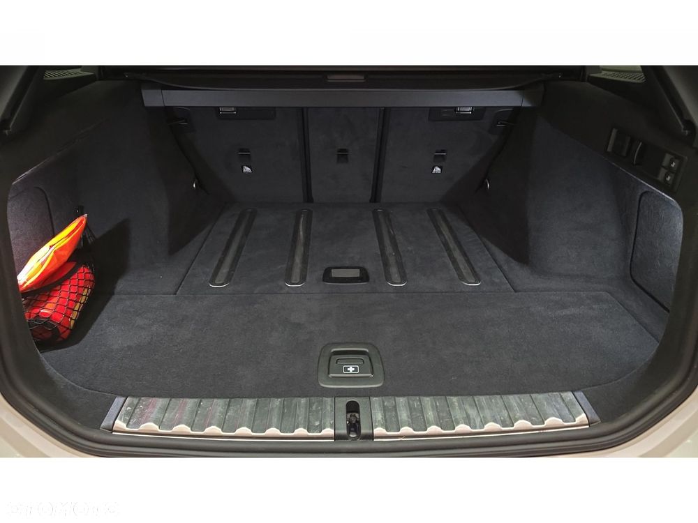 BMW Seria 3 320d xDrive M Sport sport - 24