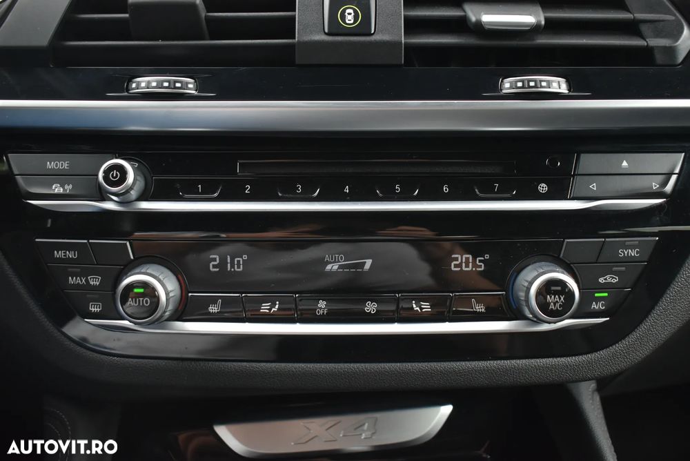 BMW X4 xDrive20i AT - 12