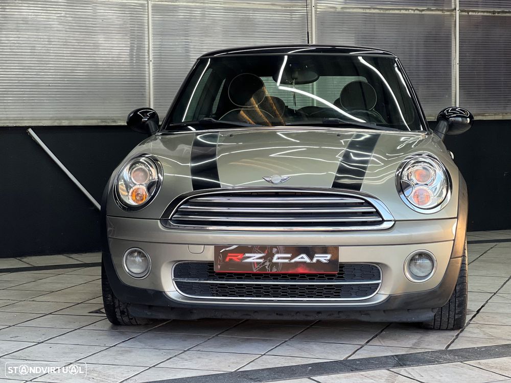 MINI 3 Portas Cooper D - 2