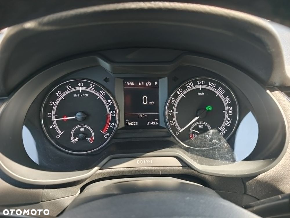 Skoda Octavia 2.0 TDI DSG Style - 22