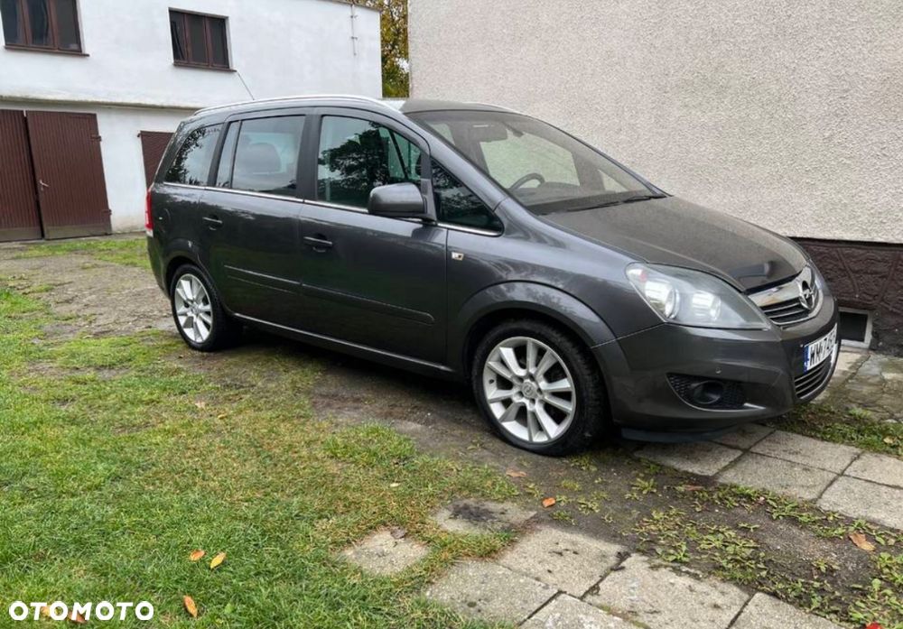 Opel Zafira 1.8 Cosmo EU5 - 5