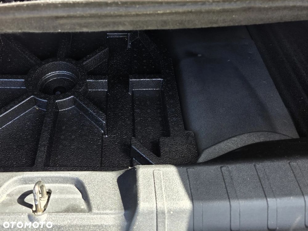 Jeep Avenger 1.2 GSE T3 Summit FWD - 16