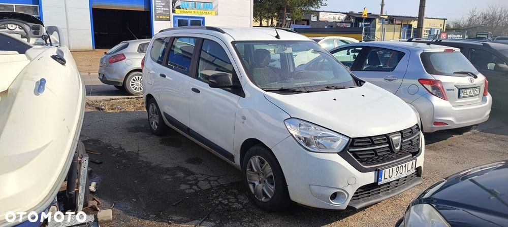 Dacia Lodgy 1.5 Blue dCi Essential S&S - 1