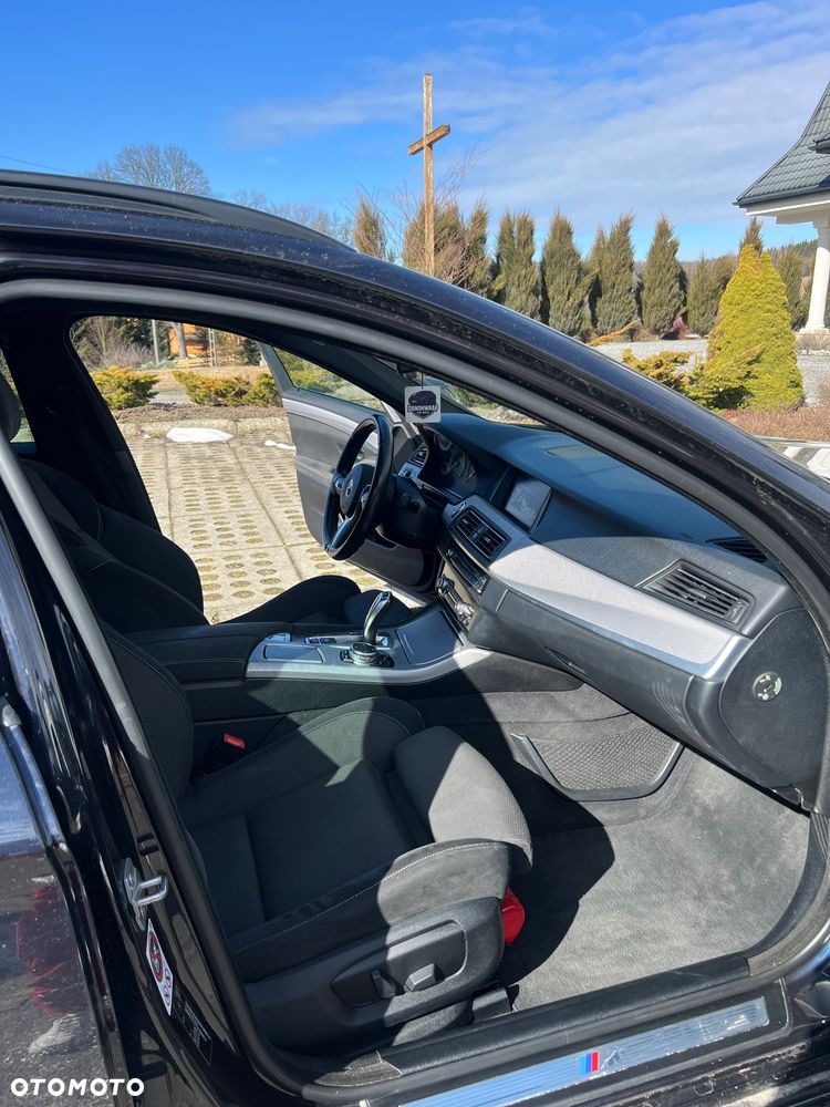 BMW Seria 5 520d xDrive - 18