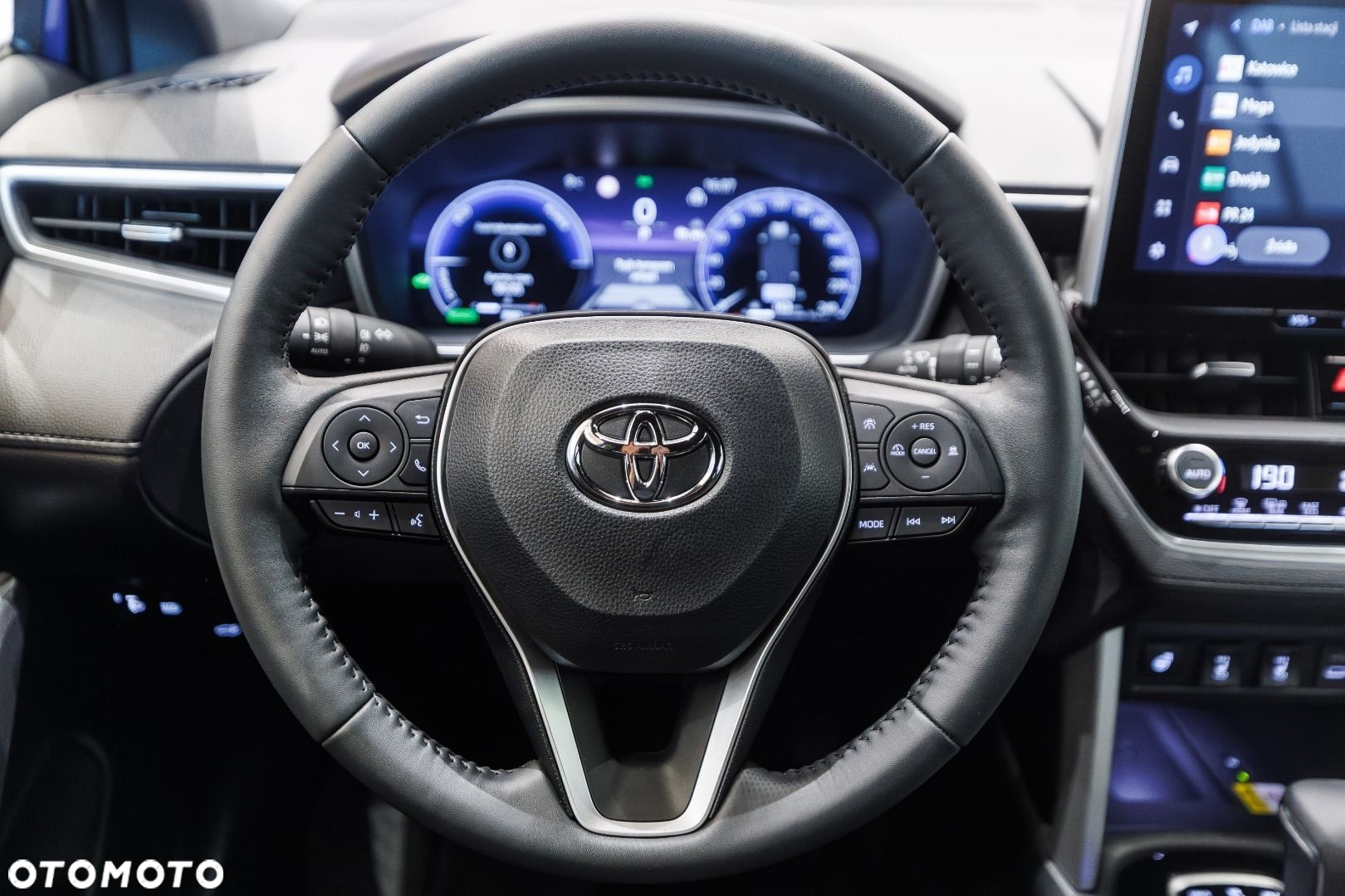 Toyota Corolla Cross - 29