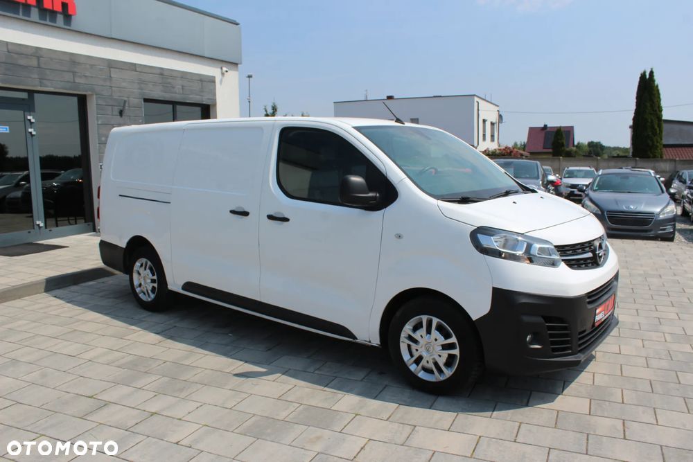 Opel Vivaro - 8