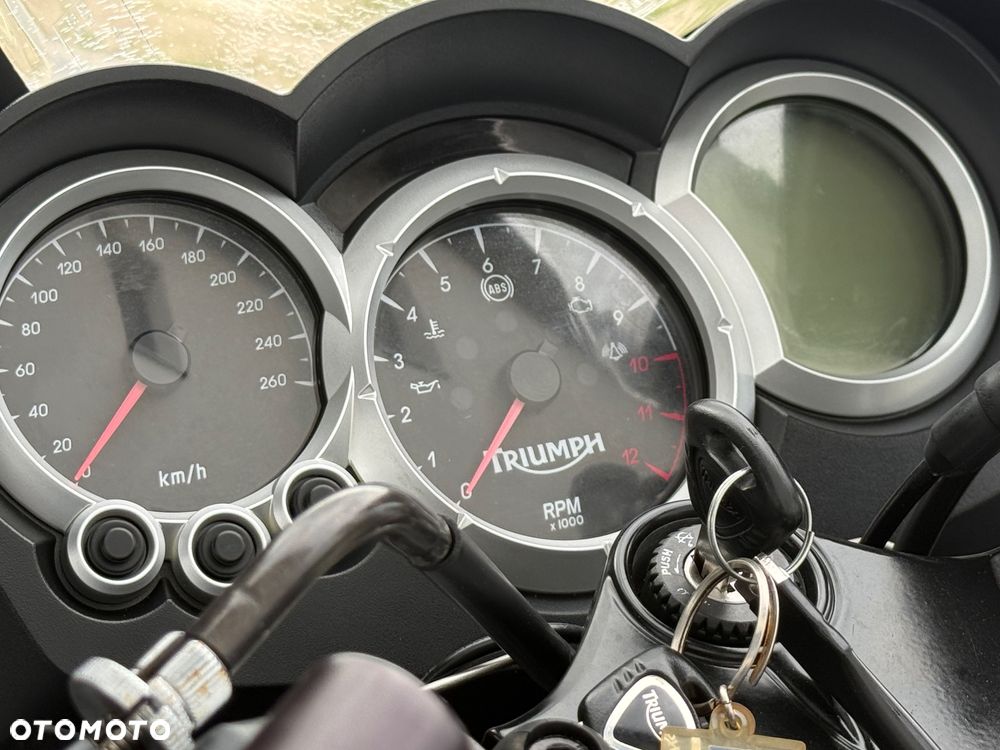 Triumph Sprint - 17
