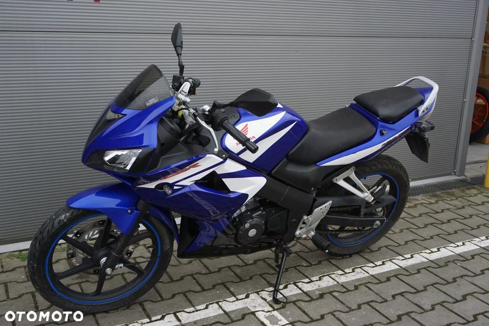 Honda CBR - 11