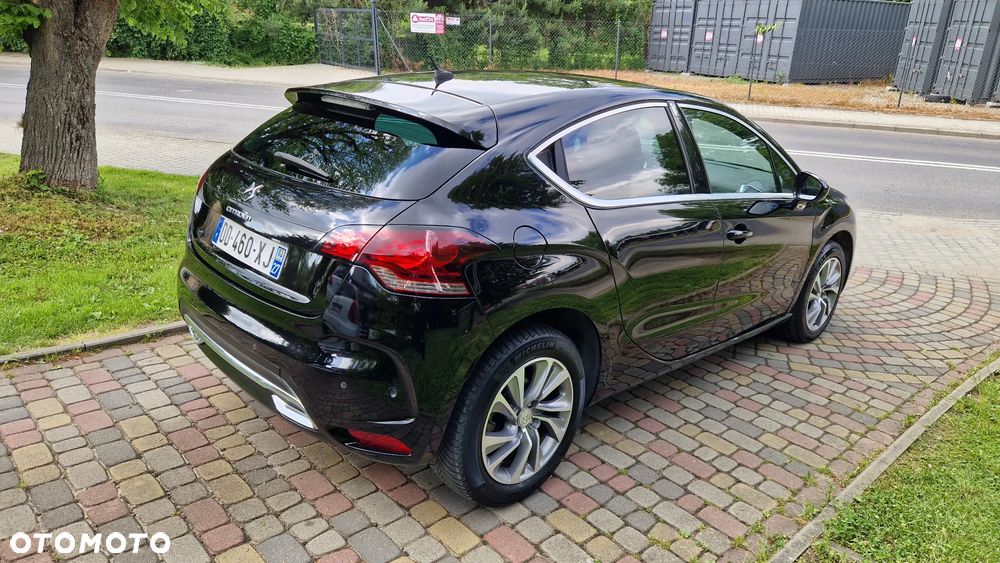 Citroën DS4 1.6 HDi SoChic - 4