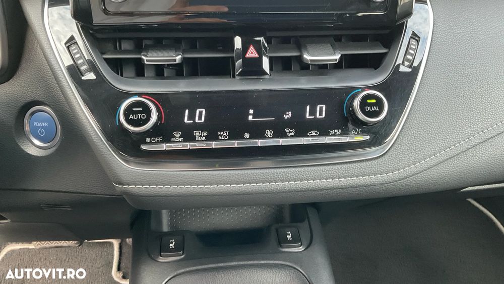 Toyota Corolla 1.8 HSD Dynamic - 27