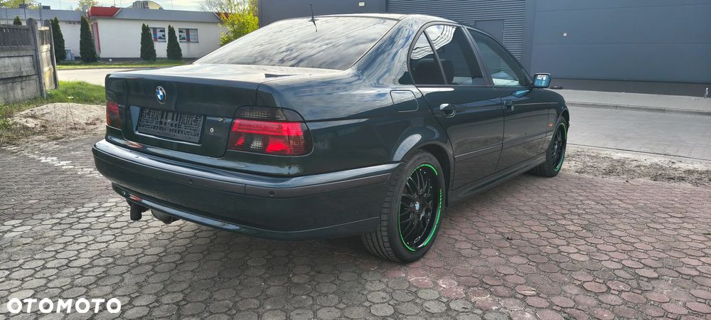 BMW Seria 5 528i - 6