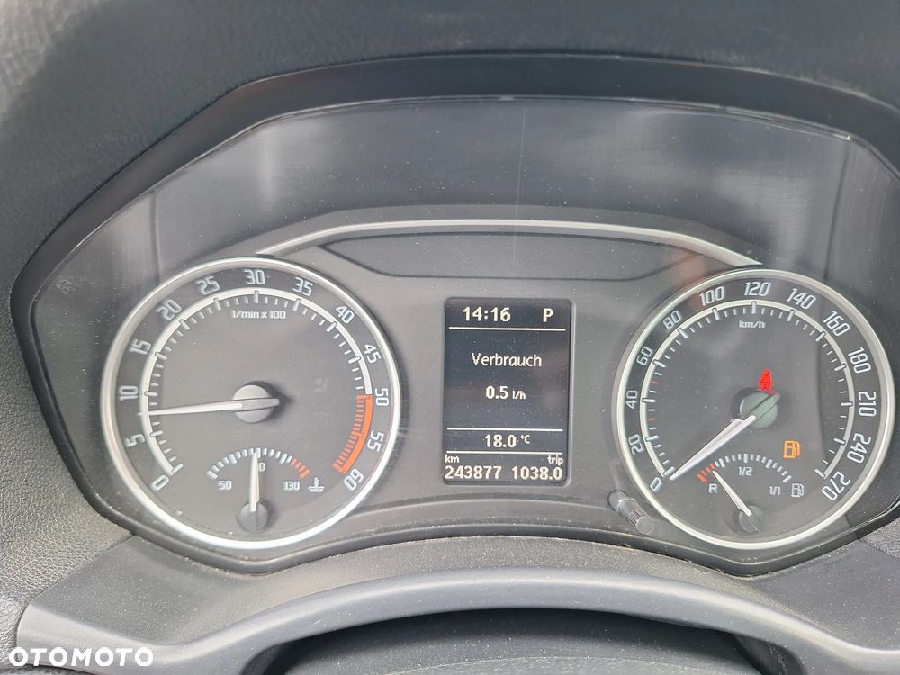 Skoda Octavia 2.0 TDI RS DSG - 24