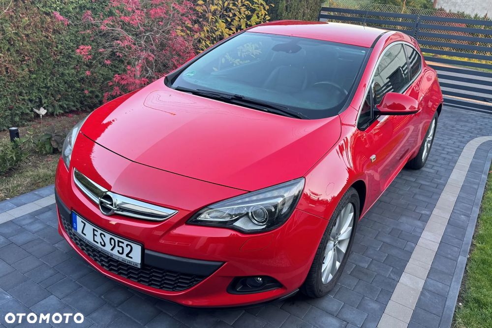Opel Astra 2012 photo 3