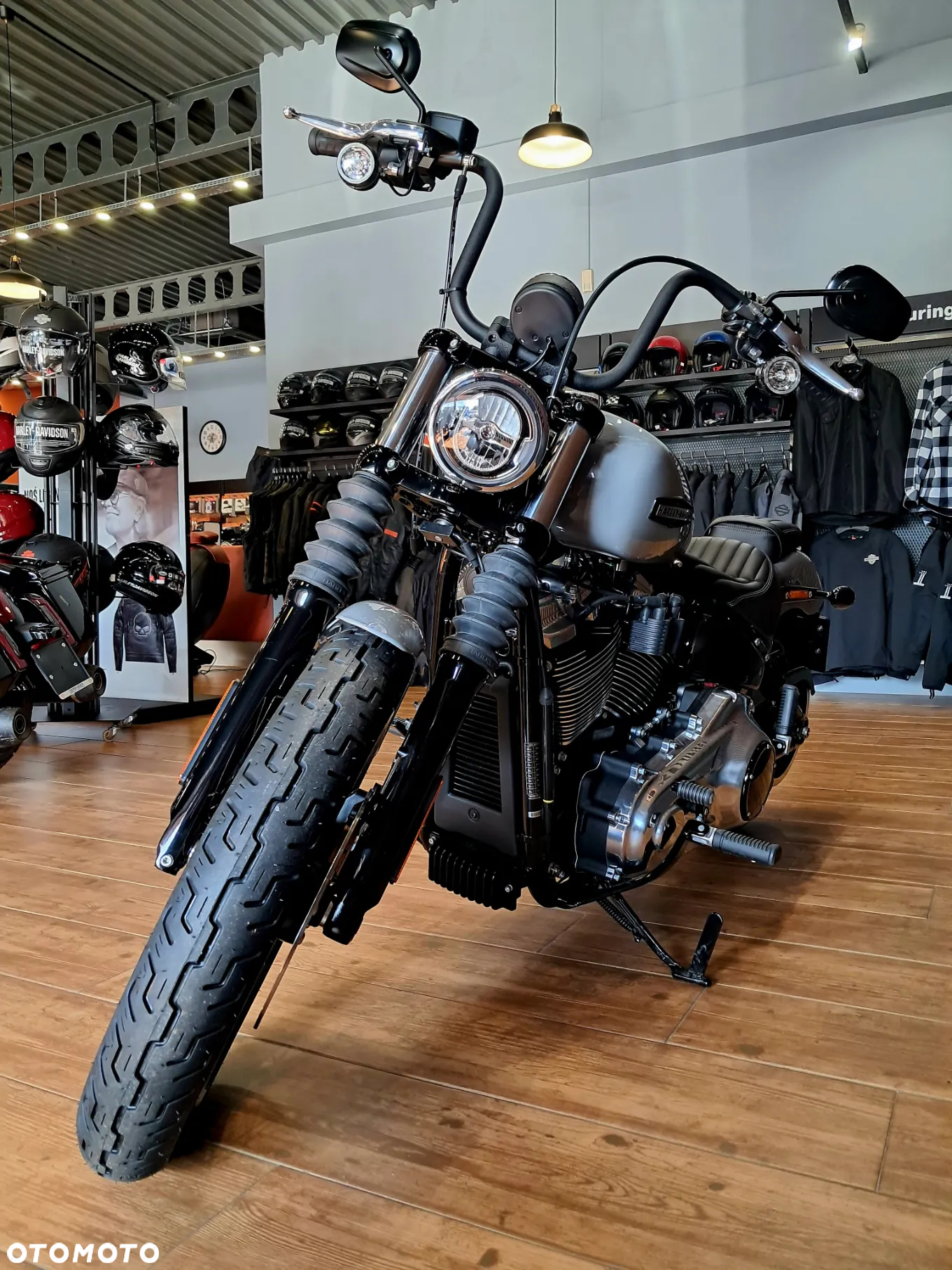 Harley-Davidson Softail Street Bob - 12