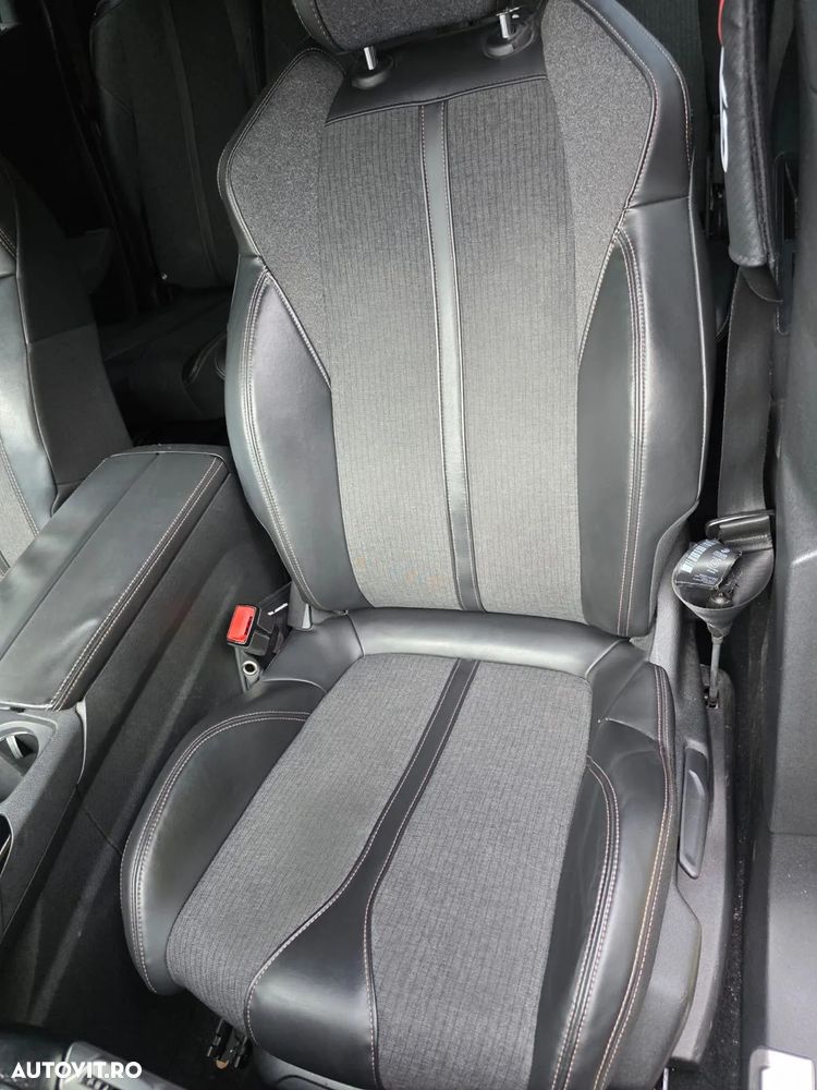 Peugeot 5008 THP 165 EAT6 Stop & Start Active - 12