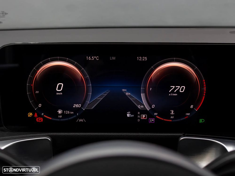 Mercedes-Benz GLB 180 d AMG Line - 27