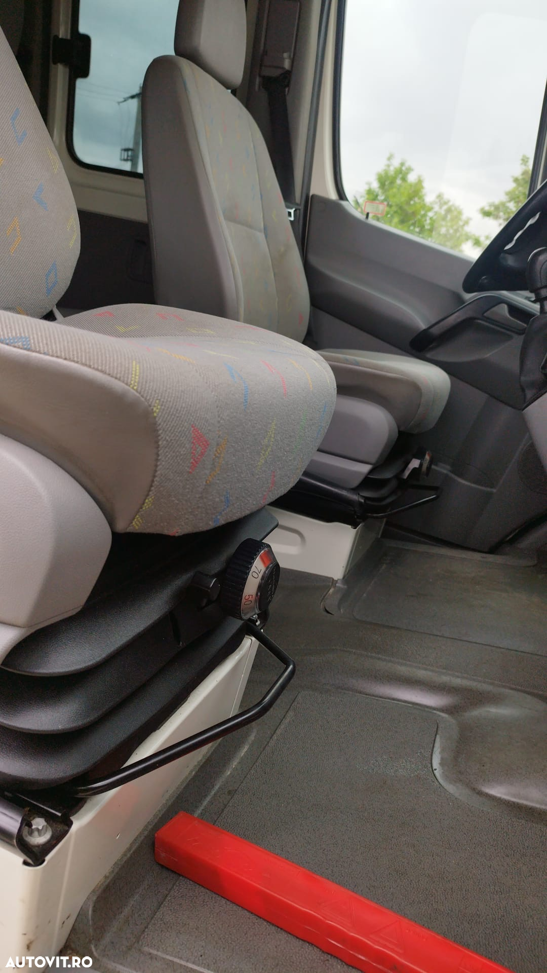 Volkswagen Crafter 7 locuri - 13
