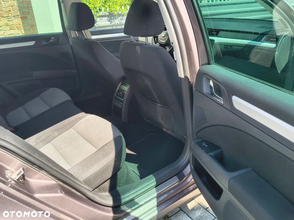 Skoda Superb 1.6 TDI Ambition Greenline - 6
